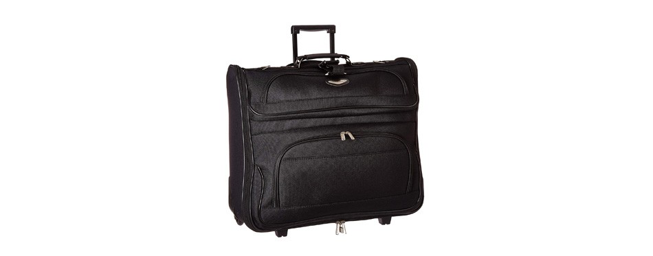 SWISSGEAR Full-Sized Effortless Folding Wheeled Garment Bag, Rolling  Travel Luggage