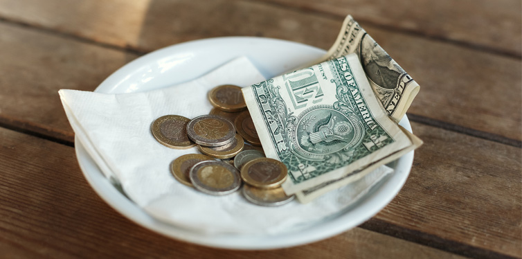 Every Rule You Need To Know About Tipping – Gear Hungry