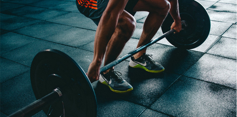 How To Find The Perfect Weightlifting Grip - Gear Hungry