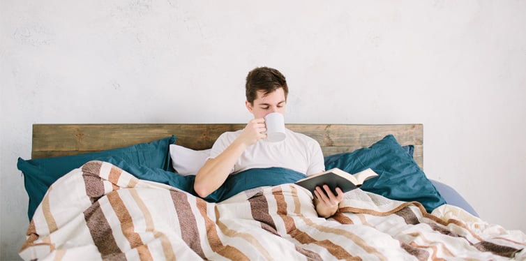 5-ways-reading-before-bed-can-help-you-sleep-better-at-night