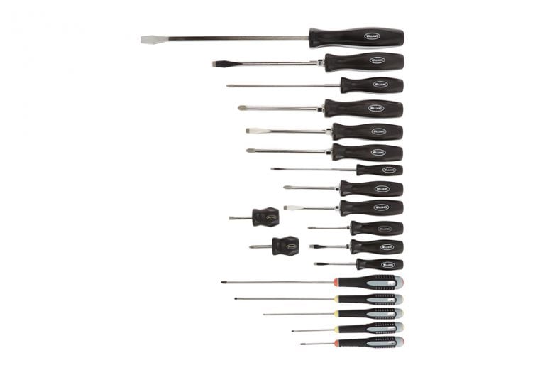 Best Screwdriver Sets In 2022 [Buying Guide] Gear Hungry