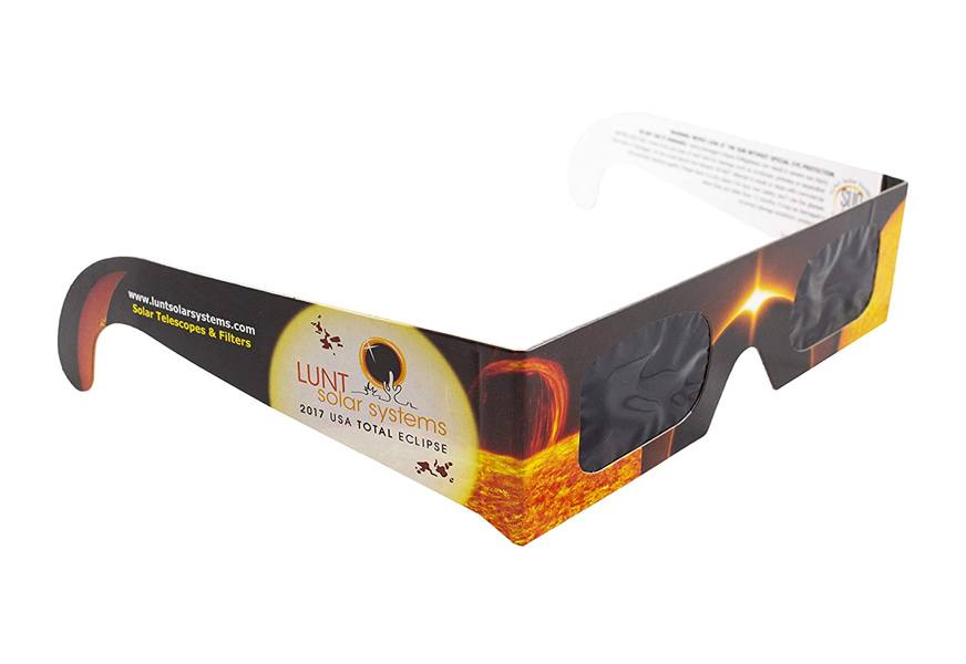 Best Solar Eclipse Glasses In 2022 [Buying Guide] Gear Hungry