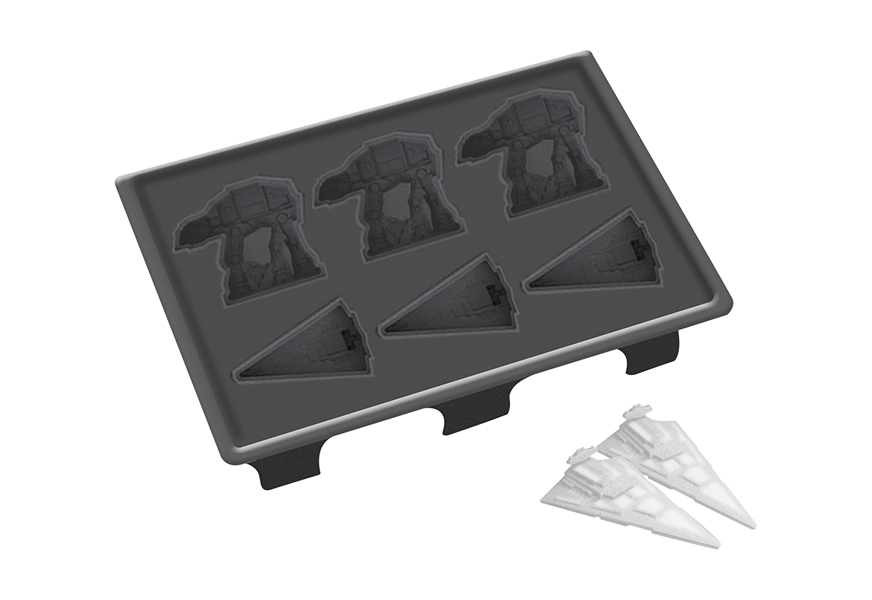 underground toys star wars stormtrooper and darth vader ice tray