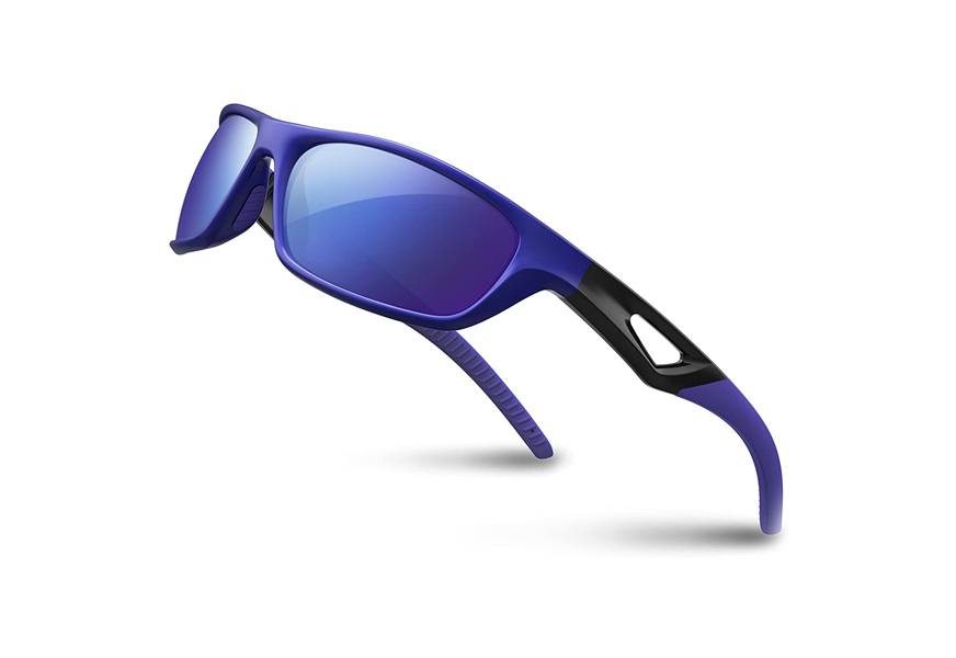 Best Blue Lens Sunglasses For Men 2022 [Buying Guide] Gear Hungry