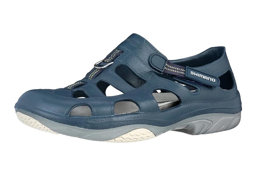5 Best Men's Fishing Shoes of 2022 for Anglers, Kayakers, and Boaters
