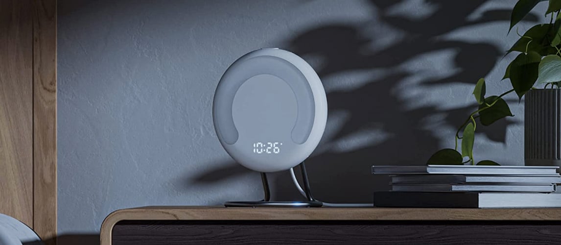 https://www.gearhungry.com/wp-content/uploads/2022/10/amazon-halo-rise-bedside-sleep-tracker.jpg