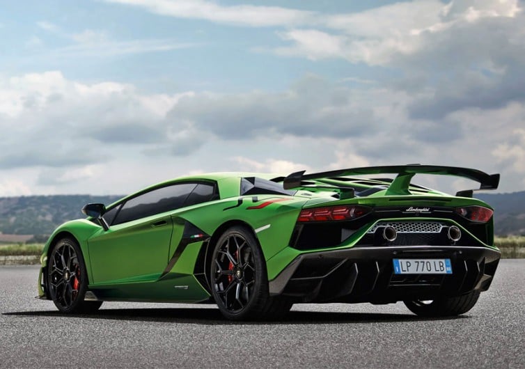 Lamborghini Aventador SVJ Coupe - Gearhungry