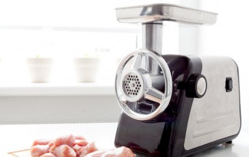 Gourmia GMG525 Meat Grinder Review: Powerful and Compact