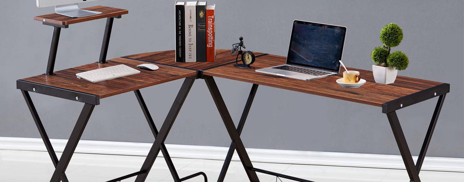 Best L-Shaped Desks In 2022 [Buying Guide] – Gear Hungry