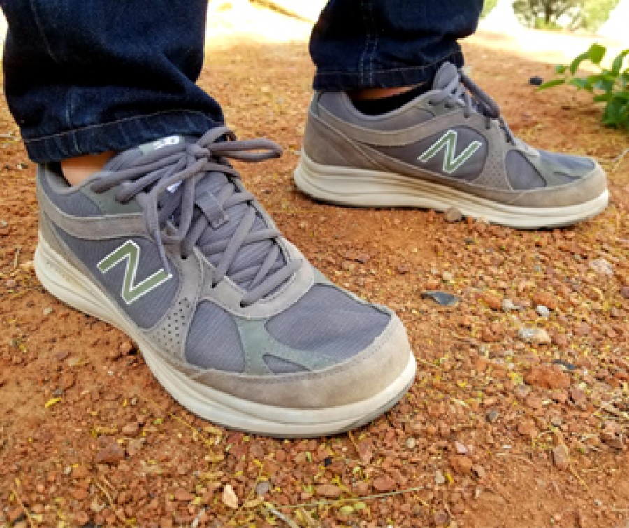 new balance 877 walking shoe